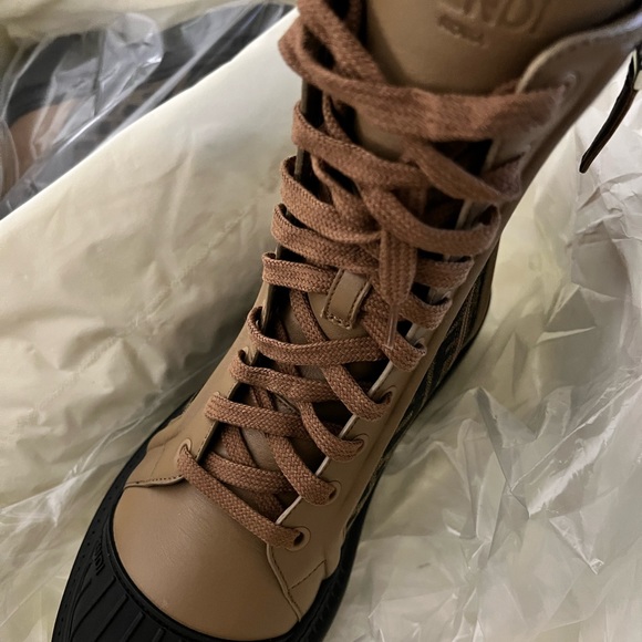 Fendi Biker Boots size 37 (US 7) - Picture 4 of 8